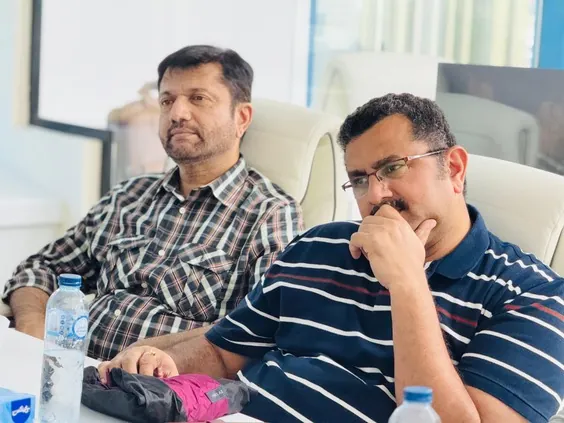 Live Trading session with traders in action